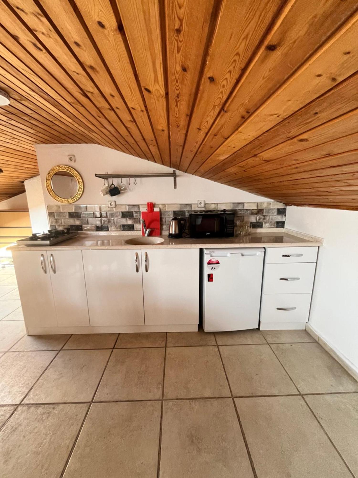 Terrace 1 Apartment Фетие Екстериор снимка